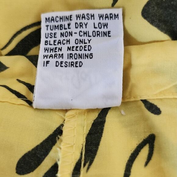 C'EST JOLI by Laura VintageYellow Animal Print drawstring Shorts Women's Med - Picture 9 of 9